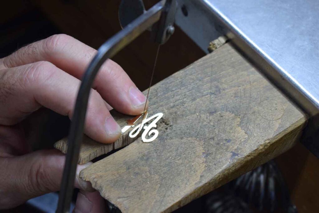 Trabajo de personalización en Joyería Alameda San Fernando Cádiz