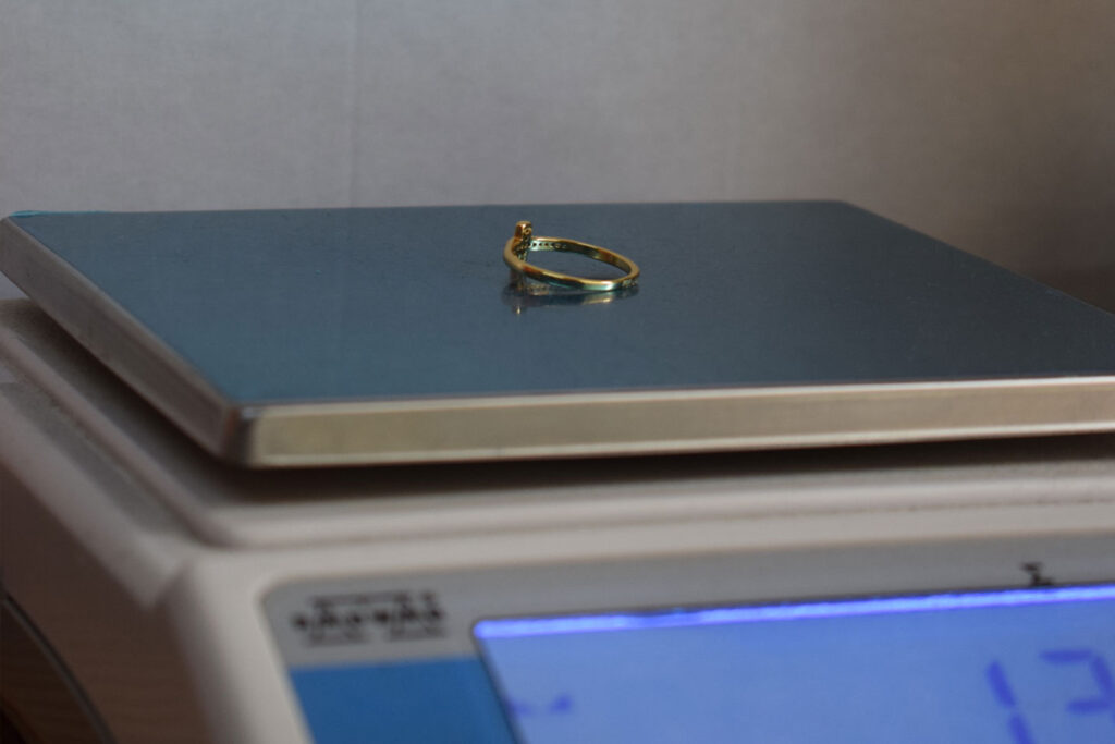 Pesaje del oro en Joyería Alameda San Fernando